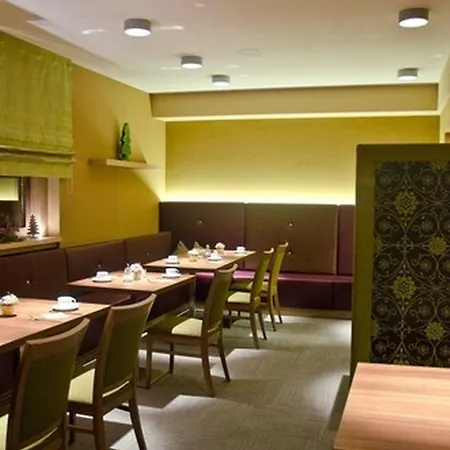 Отель Prinzhotel Rothenburg Ротенбург-на-Таубере